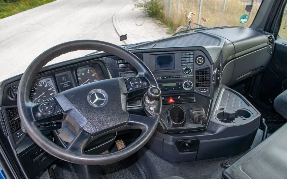 Leasing de  Mercedes-Benz Arocs 2652 6x4 – Wywrotka trójstronna Meiller z Bordmatik (Euro 6) Mercedes-Benz Arocs 2652 6x4 – Wywrotka trójstronna Meiller z Bordmatik (Euro 6): foto 14