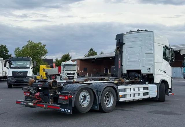 Volvo FH 540 / 6x2/ HIAB XR21SL56 Hakowiec / Euro 6 / Automat / Zawieszenie: Pneumatyczne / Retarder - Camión multibasculante: foto 2 Volvo FH 540 / 6x2/ HIAB XR21SL56 Hakowiec / Euro 6 / Automat / Zawieszenie: Pneumatyczne / Retarder - Camión multibasculante: foto 2