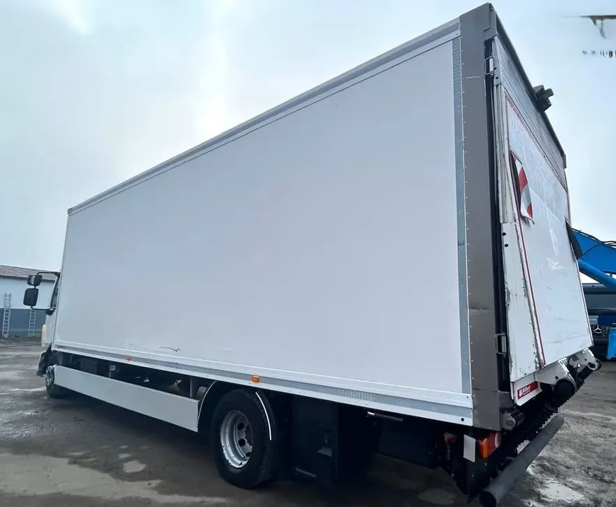 Volvo FL 250 | Chłodnia Carrier Supra -30°C | Hydrauliczna platforma załadunkowa | ogrzewanie postojowe | 187 654 km | Automatyczna skrzynia | Euro 6 |4x2 - Camión frigorífico: foto 4 Volvo FL 250 | Chłodnia Carrier Supra -30°C | Hydrauliczna platforma załadunkowa | ogrzewanie postojowe | 187 654 km | Automatyczna skrzynia | Euro 6 |4x2 - Camión frigorífico: foto 4