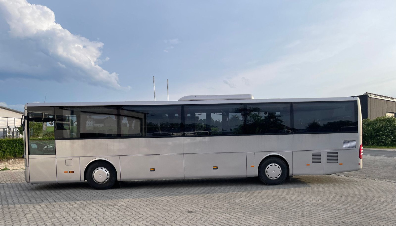 Mercedes-Benz Intouro Euro 6 mit 57 Plätzen - Autobús suburbano: foto 3 Mercedes-Benz Intouro Euro 6 mit 57 Plätzen - Autobús suburbano: foto 3