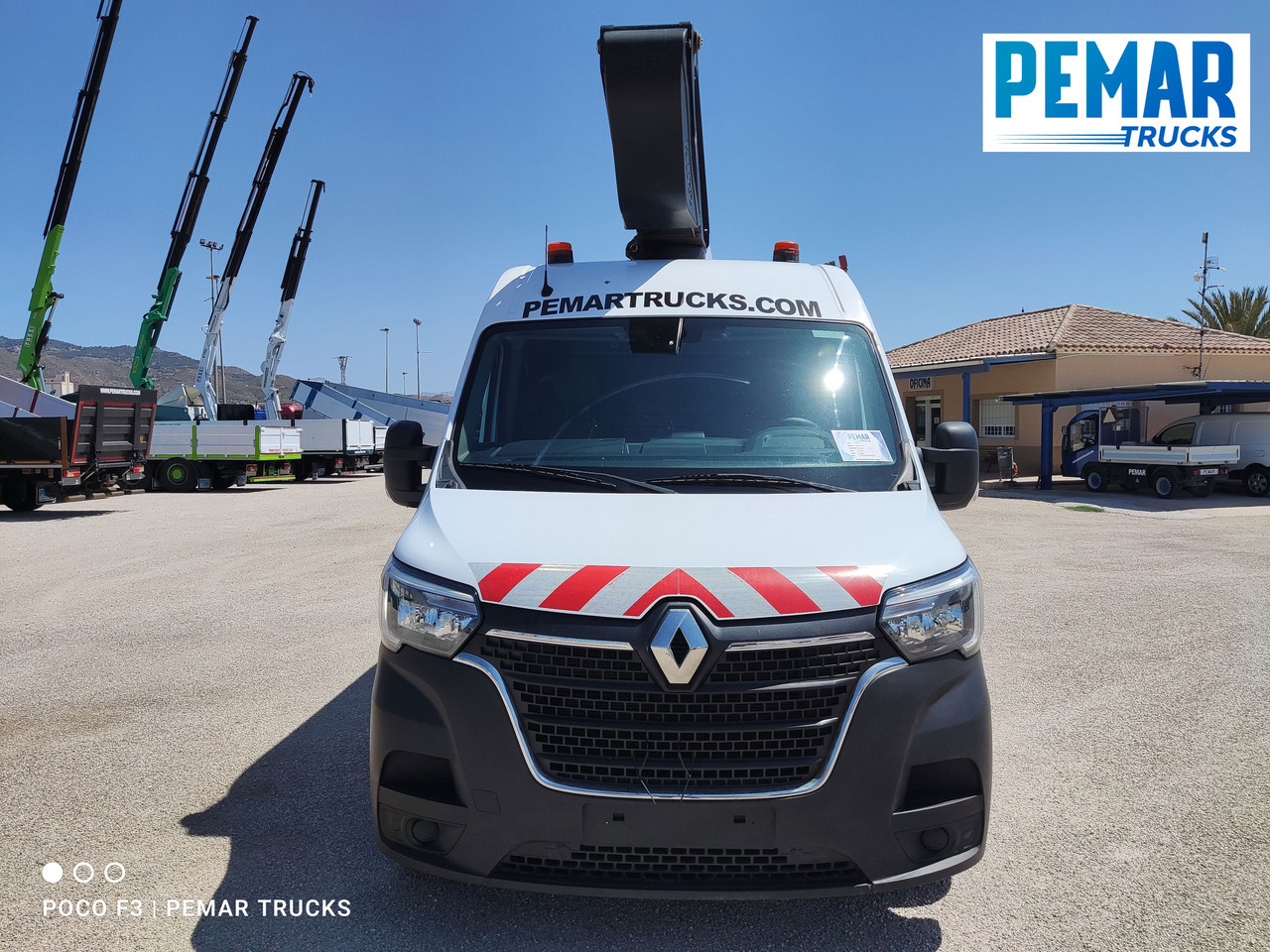 RENAULT MASTER 2.3 DCI CESTA ELEVADORA PORTAPERSONAS 150 CV - Furgoneta de pasajeros: foto 3 RENAULT MASTER 2.3 DCI CESTA ELEVADORA PORTAPERSONAS 150 CV - Furgoneta de pasajeros: foto 3