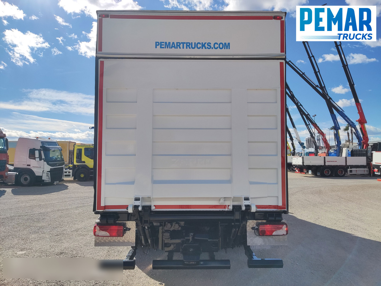 Leasing de SCANIA P 450 6X2 CAJA CERRADA SCANIA P 450 6X2 CAJA CERRADA: foto 6