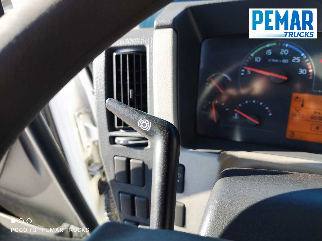 Camión frigorífico VOLVO FL 250 FRIGORIFICO 12T EURO 6: foto 26