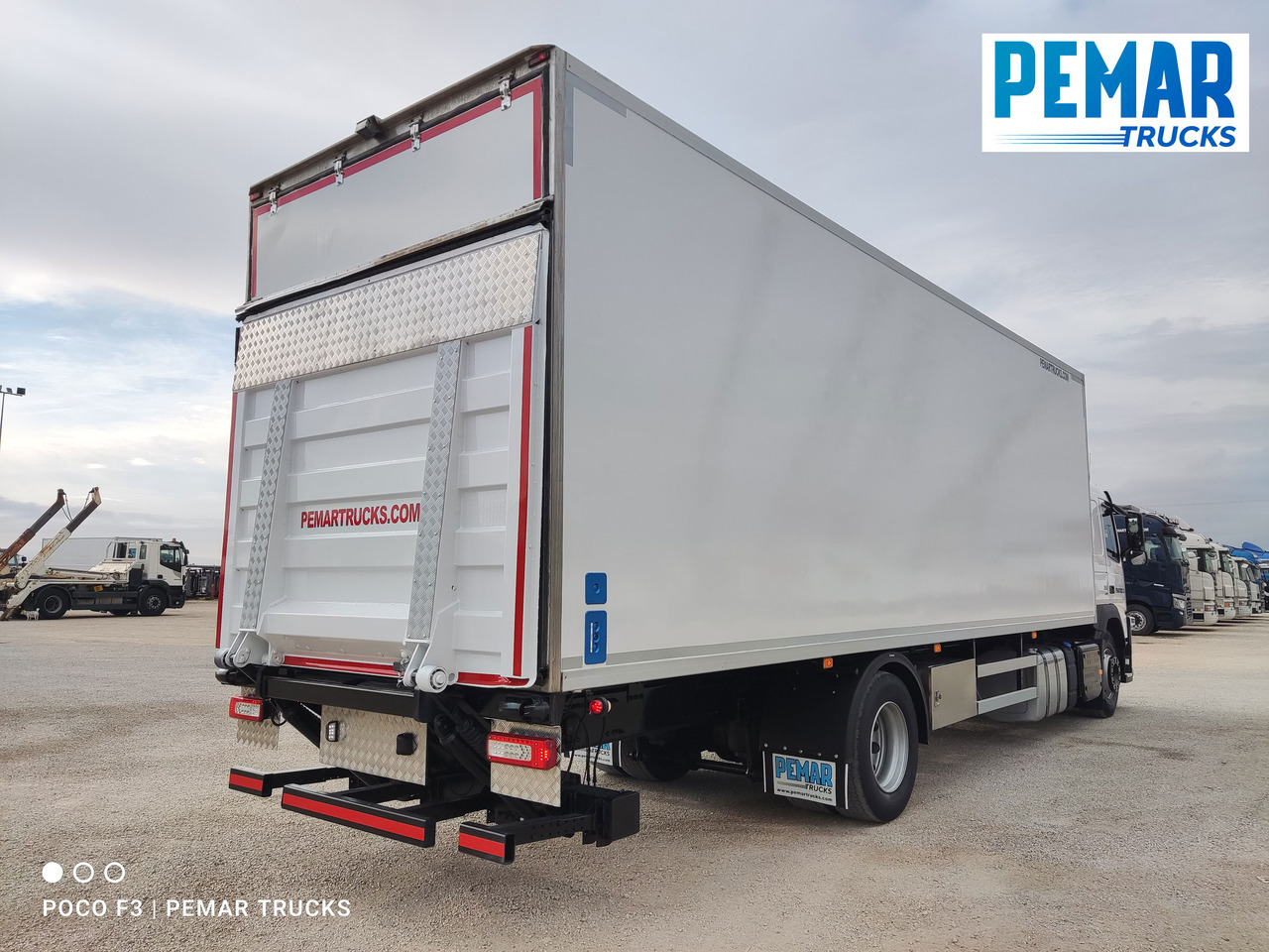 VOLVO FM 330 4X2 FRIGORIFICO 18T EURO 6 - Camión frigorífico: foto 5 VOLVO FM 330 4X2 FRIGORIFICO 18T EURO 6 - Camión frigorífico: foto 5