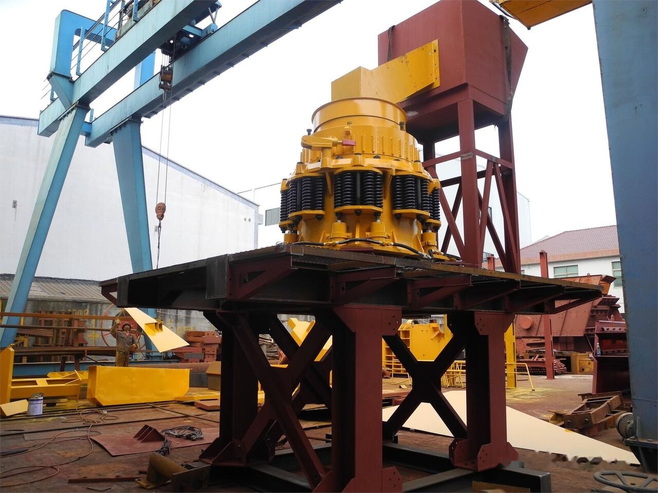 Kinglink KLC1000 100TPH Silex Stone Cone Crusher - Trituradora de cono: foto 1 Kinglink KLC1000 100TPH Silex Stone Cone Crusher - Trituradora de cono: foto 1