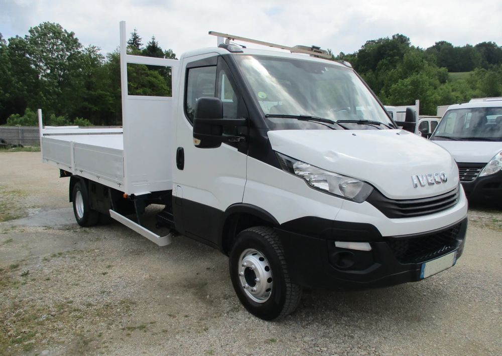 Iveco Daily 3.0 na bliźniaku 70C18 skrzynia, laweta, rama, HDS, 70-180 kiper - Camión caja abierta: foto 2 Iveco Daily 3.0 na bliźniaku 70C18 skrzynia, laweta, rama, HDS, 70-180 kiper - Camión caja abierta: foto 2