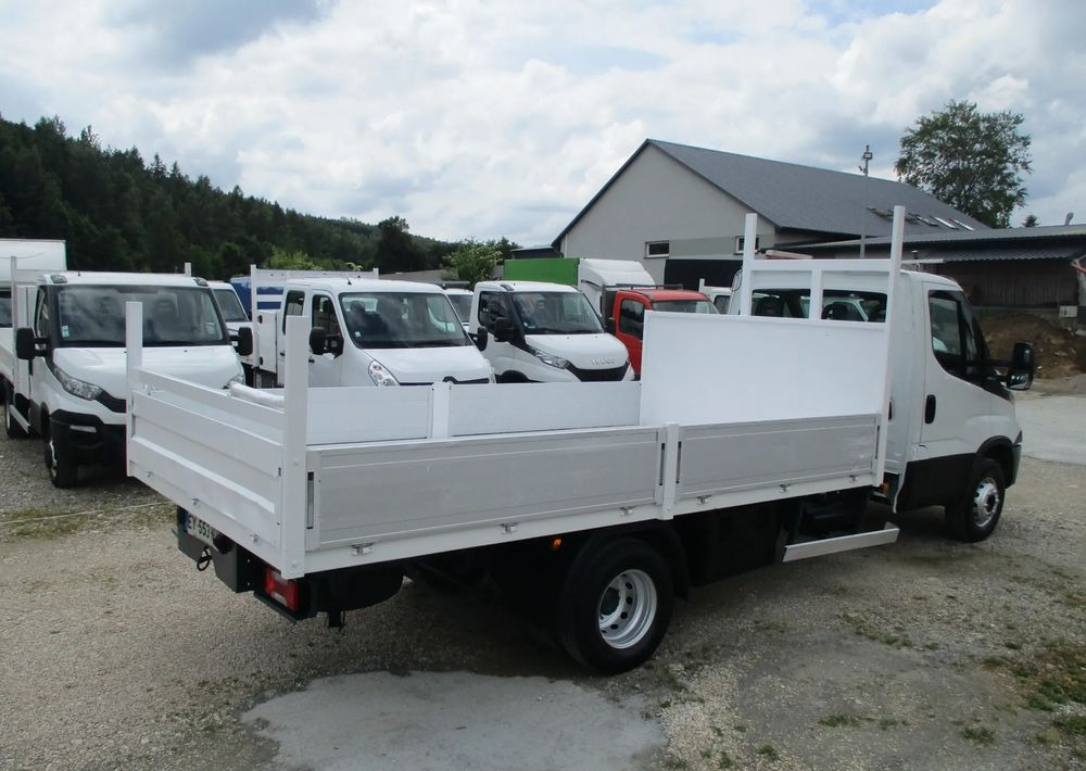 Iveco Daily 3.0 na bliźniaku 70C18 skrzynia, laweta, rama, HDS, 70-180 kiper - Camión caja abierta: foto 4 Iveco Daily 3.0 na bliźniaku 70C18 skrzynia, laweta, rama, HDS, 70-180 kiper - Camión caja abierta: foto 4