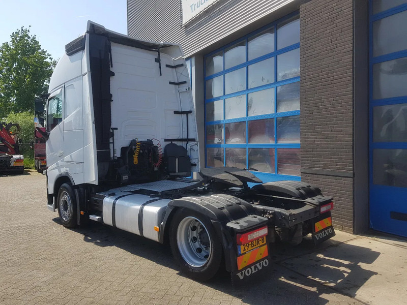 Volvo FH 420 Low deck XL Cabine hefschotel I-Parc Cool - Cabeza tractora: foto 4 Volvo FH 420 Low deck XL Cabine hefschotel I-Parc Cool - Cabeza tractora: foto 4