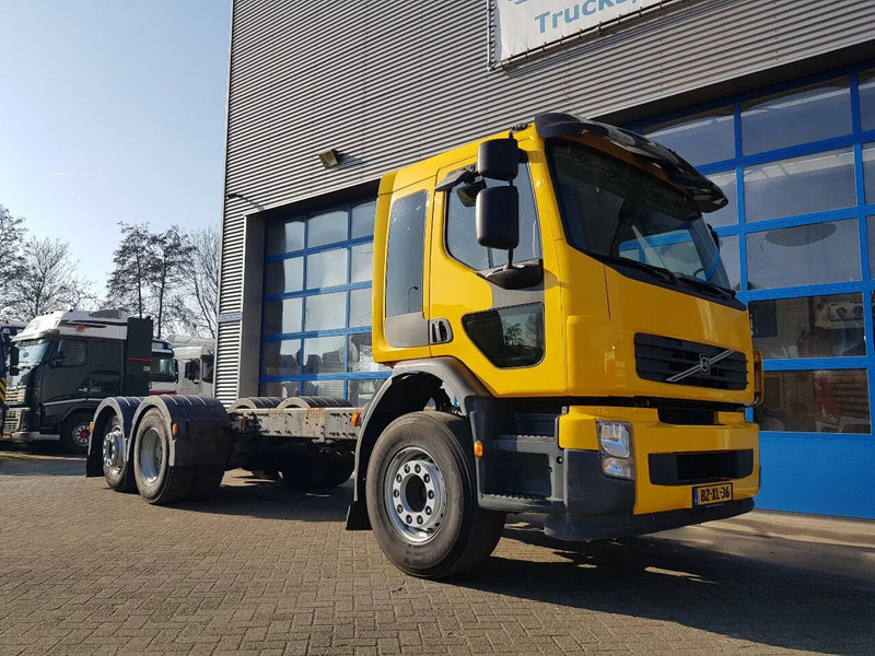 Volvo FE 300 EEV 6X2 Retarder Pto 234.000 KM TÜV - Camión chasis: foto 5 Volvo FE 300 EEV 6X2 Retarder Pto 234.000 KM TÜV - Camión chasis: foto 5