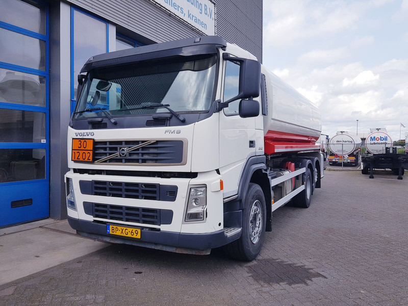 Volvo FM 9.340 Fuel 21.400 Liter 3 Comp Euro 3 - Camión cisterna: foto 2 Volvo FM 9.340 Fuel 21.400 Liter 3 Comp Euro 3 - Camión cisterna: foto 2