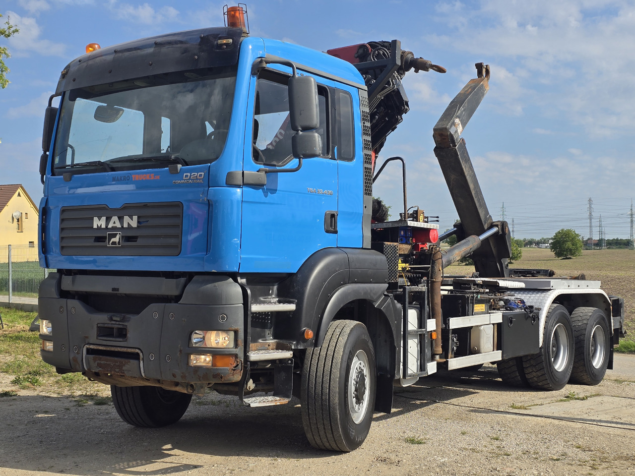 MAN TGA 33.430 6X6 / HMF 1823 K3+REM.CON./ HOOK SYSTEM 2x in stock - Camión multibasculante, Camión grúa: foto 4 MAN TGA 33.430 6X6 / HMF 1823 K3+REM.CON./ HOOK SYSTEM 2x in stock - Camión multibasculante, Camión grúa: foto 4