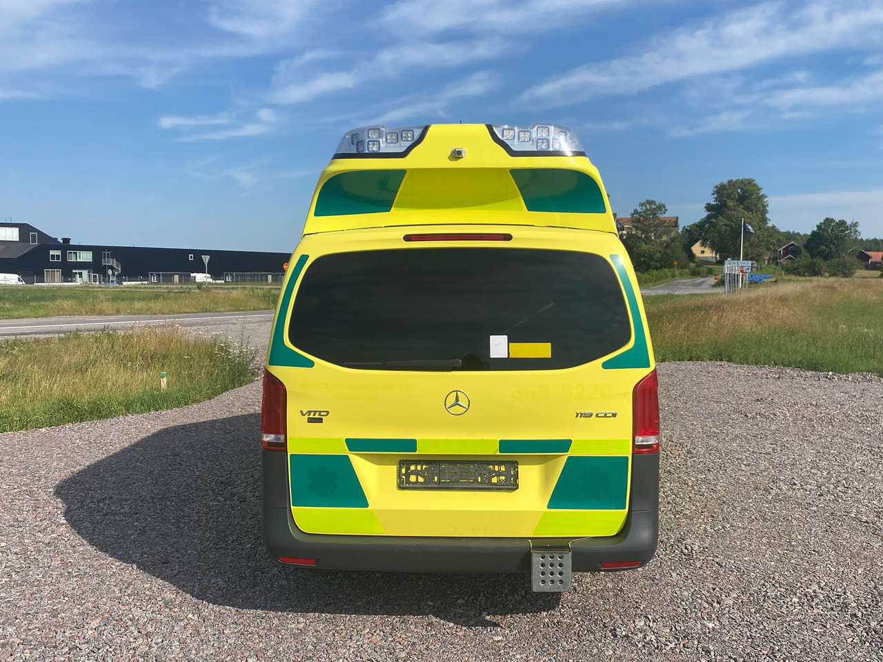 MERCEDES-BENZ Vito 119 4x4 - Ambulans / AMBULANCE - Ambulancia: foto 3 MERCEDES-BENZ Vito 119 4x4 - Ambulans / AMBULANCE - Ambulancia: foto 3