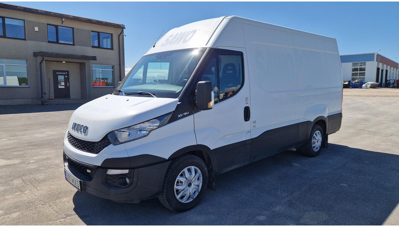 Iveco 35S15 4X2 - Furgón: foto 1 Iveco 35S15 4X2 - Furgón: foto 1