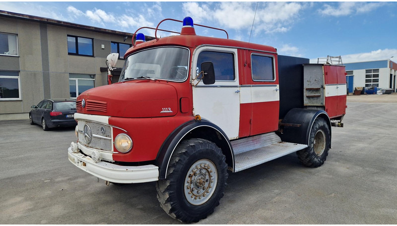 Mercedes-Benz 1113 4X4 new tank - Camión de bomberos: foto 1 Mercedes-Benz 1113 4X4 new tank - Camión de bomberos: foto 1
