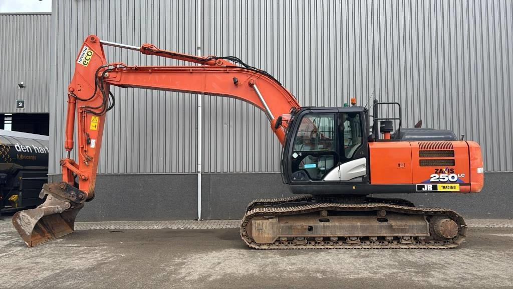 Hitachi ZX 250 LC-6 (Under Preparation / GPS Prepared) - Excavadora de cadenas: foto 1 Hitachi ZX 250 LC-6 (Under Preparation / GPS Prepared) - Excavadora de cadenas: foto 1