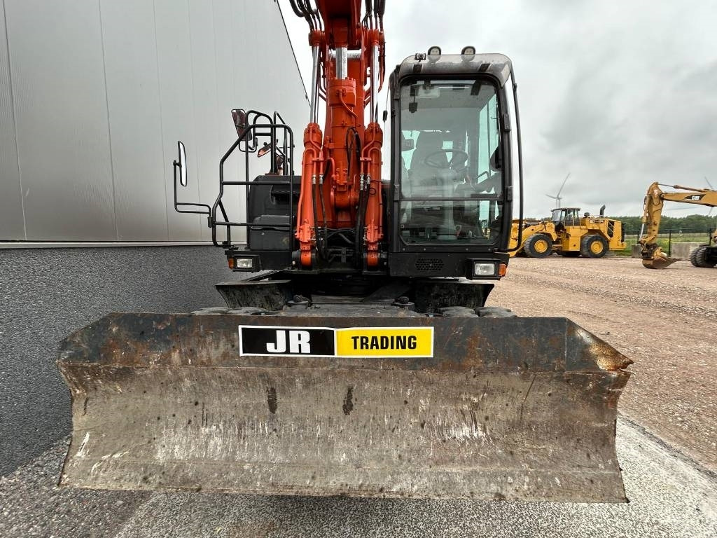 Leasing de Hitachi ZX220W-5B  Hitachi ZX220W-5B: foto 8