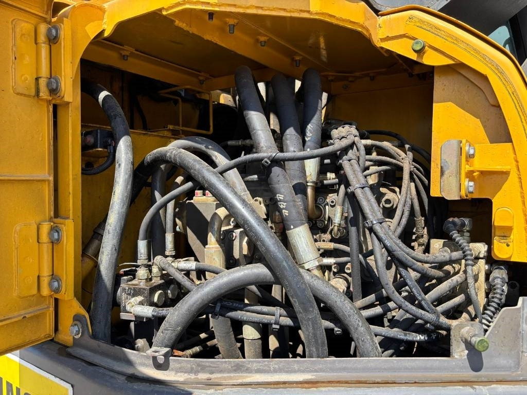 Excavadora de cadenas Volvo ECR 305 C L: foto 19
