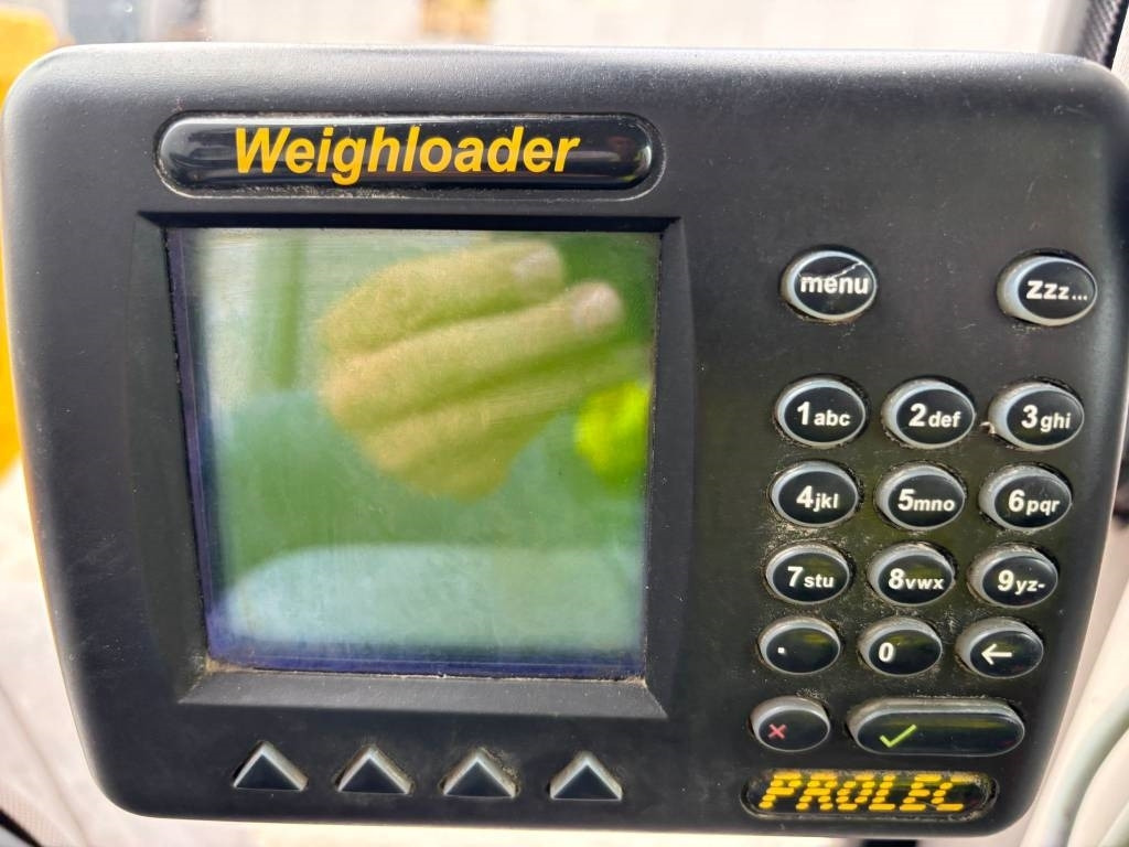 Cargadora de ruedas Volvo L 90 H (High tip + New tires): foto 9