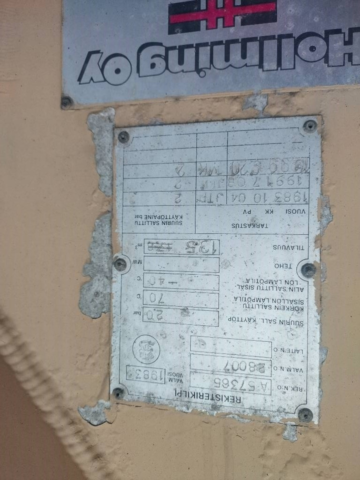 Leasing de Sisu E14 8x2 kippipainepytty+kompura  Sisu E14 8x2 kippipainepytty+kompura: foto 9