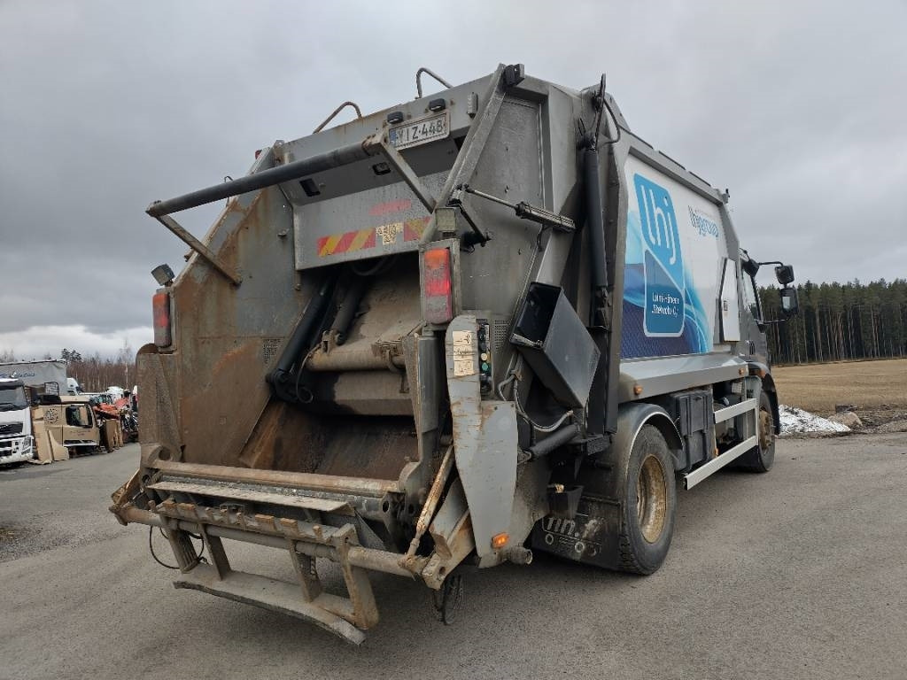 Volvo FLH240 Norba pakkaaja,vinssi - Camión de basura: foto 3 Volvo FLH240 Norba pakkaaja,vinssi - Camión de basura: foto 3