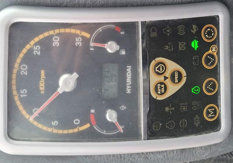 Hyundai ROBEX 55W-9 EXCAVATOR / SPROWADZONY Z FRANCJI - Excavadora de ruedas: foto 3 Hyundai ROBEX 55W-9 EXCAVATOR / SPROWADZONY Z FRANCJI - Excavadora de ruedas: foto 3