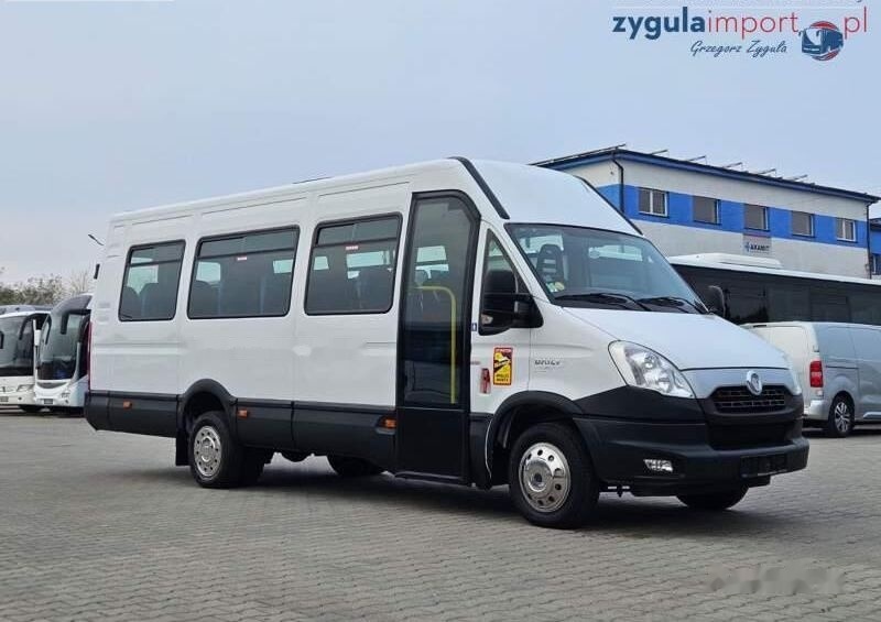 Minibús, Furgoneta de pasajeros IVECO DAILY A50C17: foto 1