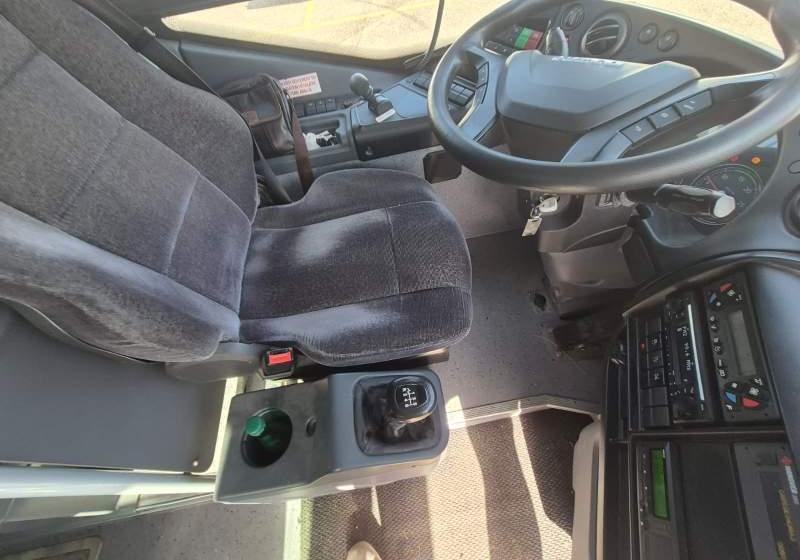 Iveco CROSSWAY/ SPROWADZONY / KLIMA / 64 MIEJSCA - Autobús suburbano: foto 5 Iveco CROSSWAY/ SPROWADZONY / KLIMA / 64 MIEJSCA - Autobús suburbano: foto 5