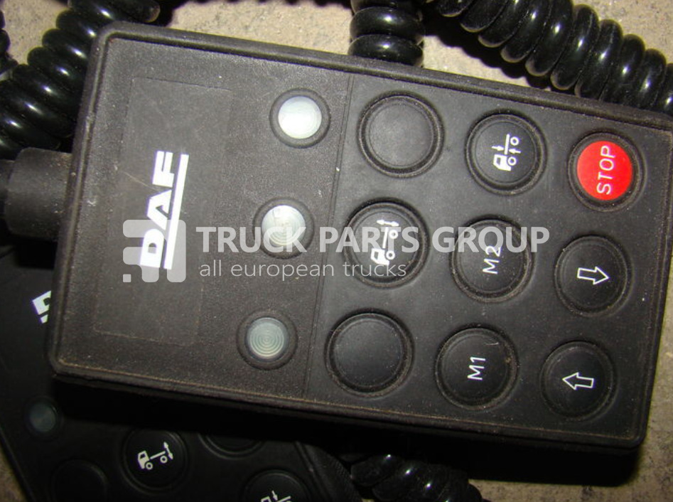 DAF , MAN remote control, suspension control, 1337230; 4460561290, 1 dashboard - Salpicadero para Camión: foto 2 DAF , MAN remote control, suspension control, 1337230; 4460561290, 1 dashboard - Salpicadero para Camión: foto 2