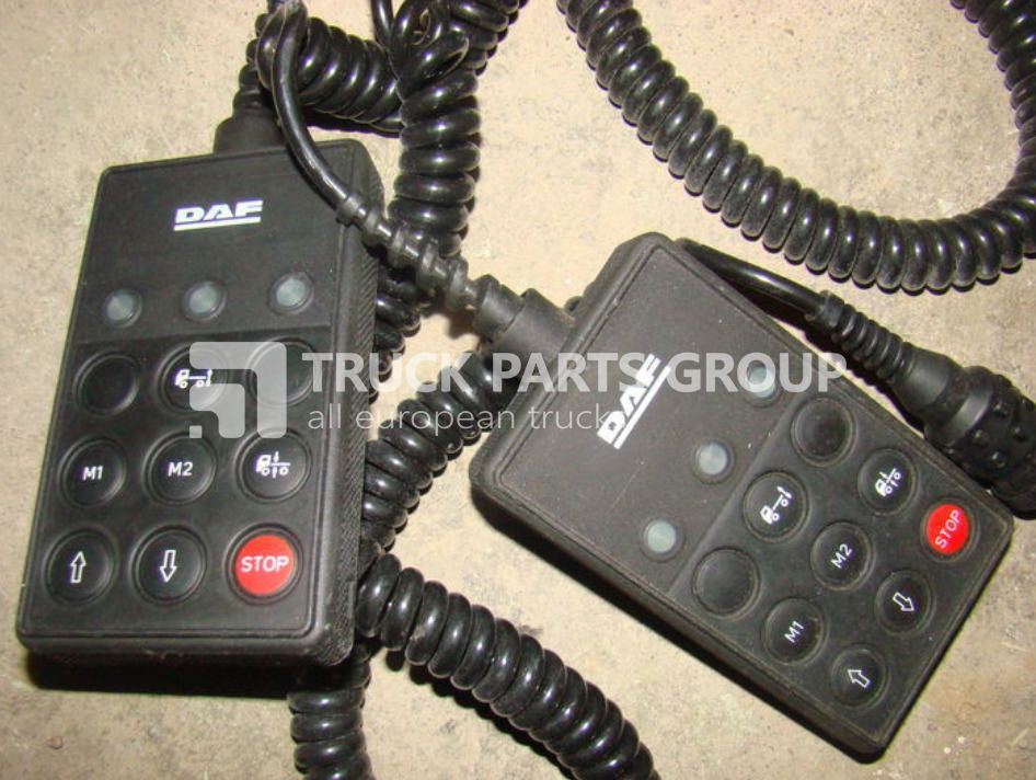 DAF , MAN remote control, suspension control, 1337230; 4460561290, 1 dashboard - Salpicadero para Camión: foto 1 DAF , MAN remote control, suspension control, 1337230; 4460561290, 1 dashboard - Salpicadero para Camión: foto 1
