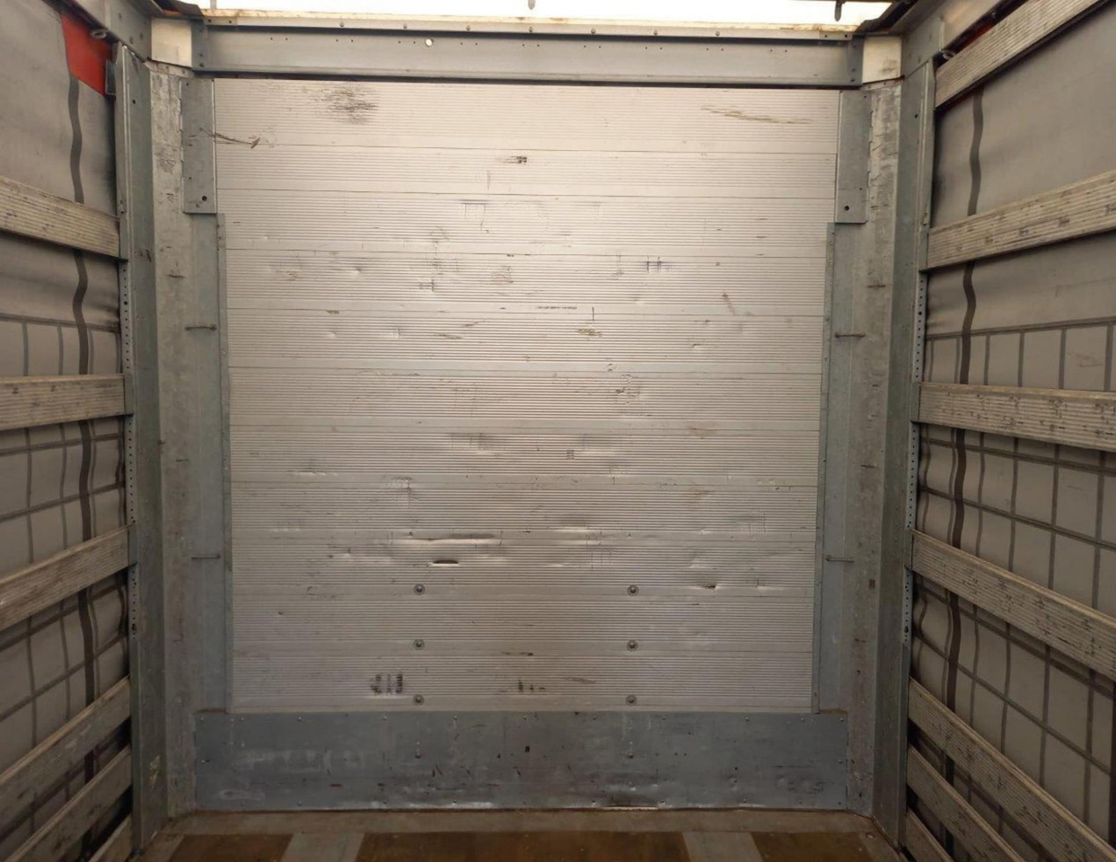 2019 Schmitz Cargobull SCS24/L Varios - Semirremolque lona: foto 3 2019 Schmitz Cargobull SCS24/L Varios - Semirremolque lona: foto 3