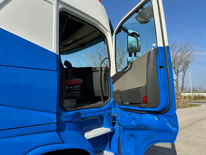 Cabeza tractora Volvo FH 460 / NL TRUCK / GLOBE / 6X2 / 2 TANK / I-Parkcool: foto 17