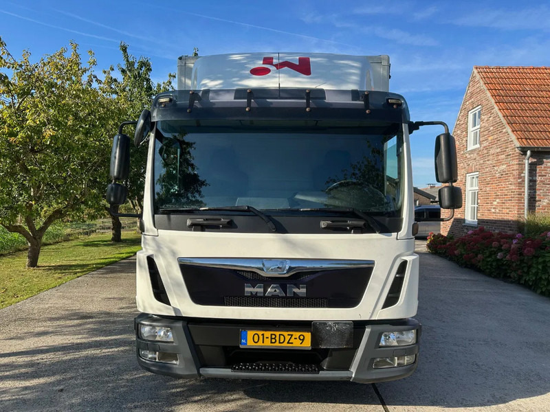 MAN TGL 12.220 / EURO6 / NL TRUCK / AUTOMATIC / CURTAINSIDE - Camión lona: foto 2 MAN TGL 12.220 / EURO6 / NL TRUCK / AUTOMATIC / CURTAINSIDE - Camión lona: foto 2
