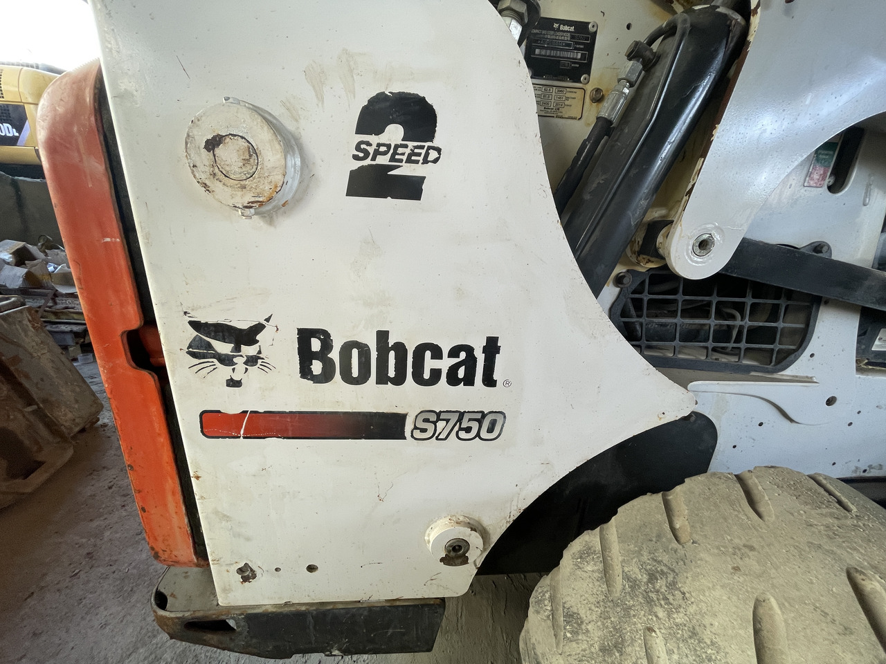 Bobcat S750 - Minicargadora: foto 5 Bobcat S750 - Minicargadora: foto 5