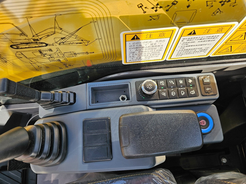 Miniexcavadora XCMG XE60GA: foto 15