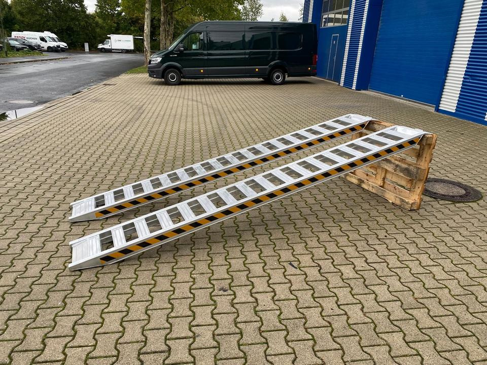 Alurampen Satz 3,50M 2000KG Minibagger Minilader Quad Auffahrrampe *INKL.19% MWST* - Rampa de carga: foto 5 Alurampen Satz 3,50M 2000KG Minibagger Minilader Quad Auffahrrampe *INKL.19% MWST* - Rampa de carga: foto 5