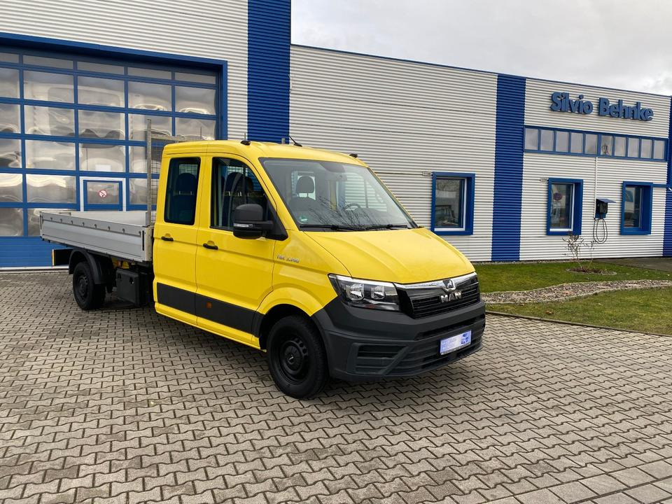 MAN TGE 3.140 Doka Pritsche Lang *STANDHZG* AHK*HECKANTRIEB*1.HAND*INKL.19% MWST*SOFORT!* - Furgoneta caja abierta, Furgoneta combi: foto 1 MAN TGE 3.140 Doka Pritsche Lang *STANDHZG* AHK*HECKANTRIEB*1.HAND*INKL.19% MWST*SOFORT!* - Furgoneta caja abierta, Furgoneta combi: foto 1