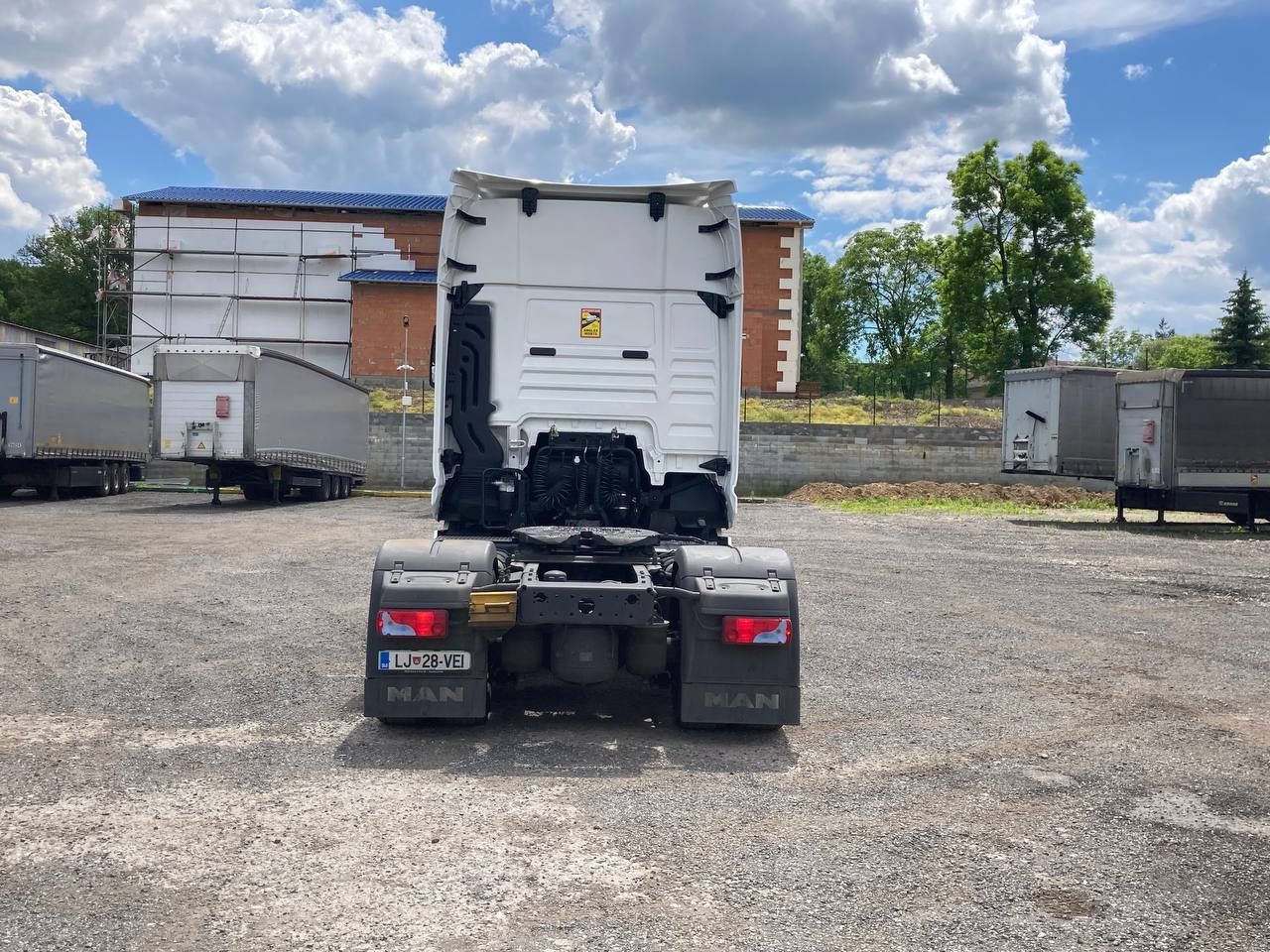 Cabeza tractora nuevo MAN TGX 18.510 XXL*RETARDER*2xTANK*STANDARD*2021: foto 9 Cabeza tractora nuevo MAN TGX 18.510 XXL*RETARDER*2xTANK*STANDARD*2021: foto 9