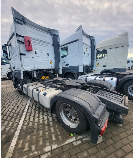 Mercedes-Benz ACTROS 1845 mega  WDF - Cabeza tractora: foto 4 Mercedes-Benz ACTROS 1845 mega  WDF - Cabeza tractora: foto 4