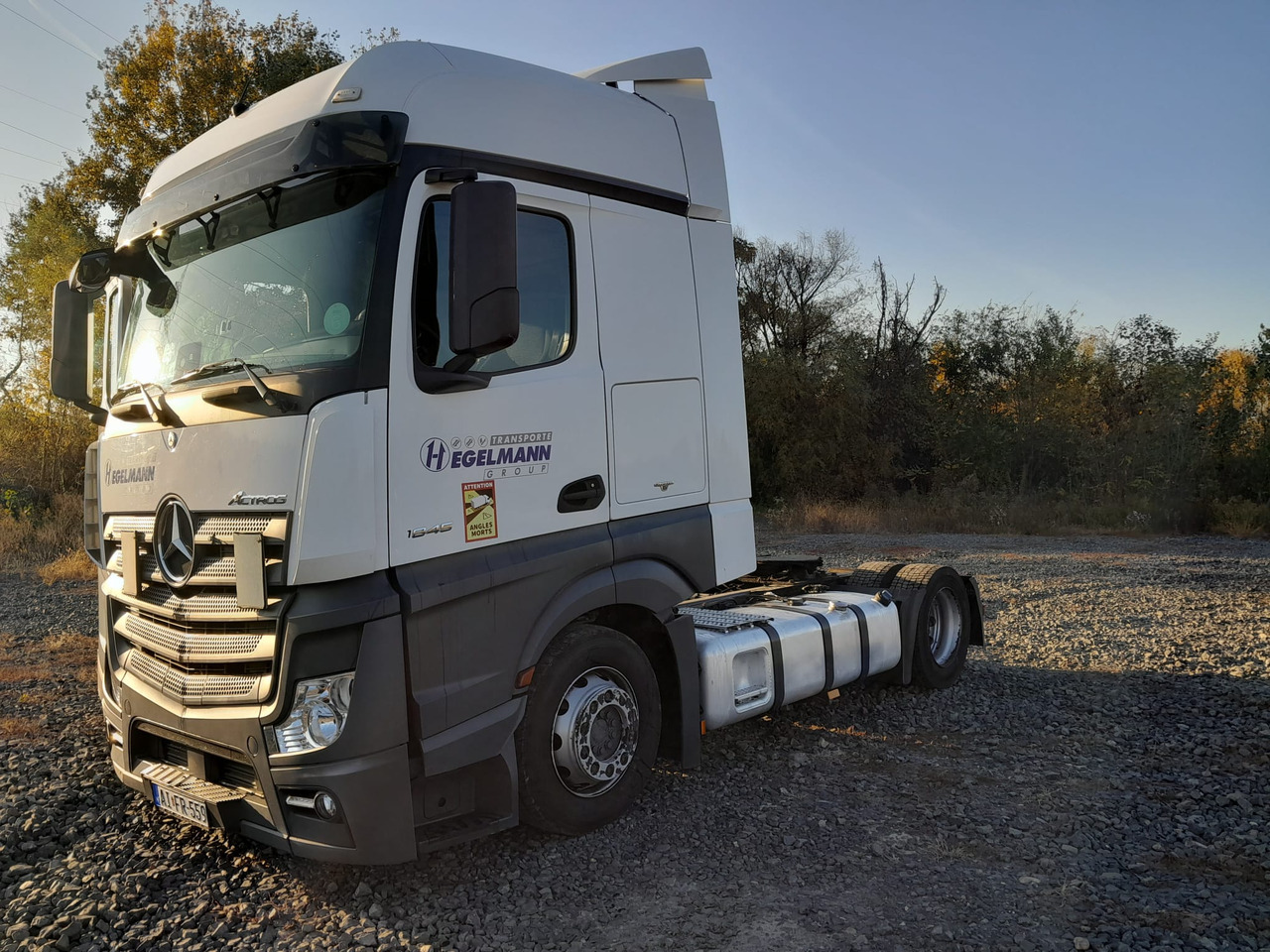 Mercedes-Benz Actros 1845, EURO 6, LOWDECK, 21 000 to Egypt - Cabeza tractora: foto 1 Mercedes-Benz Actros 1845, EURO 6, LOWDECK, 21 000 to Egypt - Cabeza tractora: foto 1