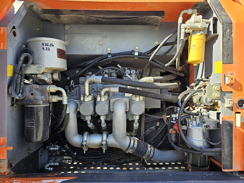 Excavadora de cadenas HITACHI ZX290LCN-5B: foto 19 Excavadora de cadenas HITACHI ZX290LCN-5B: foto 19