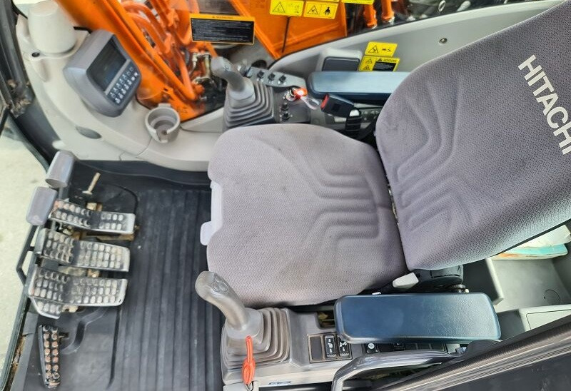 Excavadora de cadenas Hitachi ZX180LC-3: foto 9