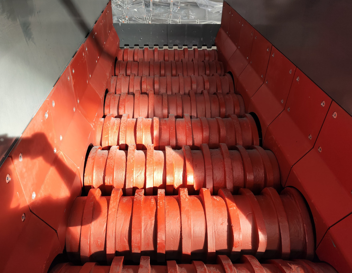 CONSTMACH Hochleistungs-WOBBLER-FEEDER – Die Ideale Lösung für Gleichmäßige und Kontrollierte Materialzufuhr - Maquinaria para minería: foto 2 CONSTMACH Hochleistungs-WOBBLER-FEEDER – Die Ideale Lösung für Gleichmäßige und Kontrollierte Materialzufuhr - Maquinaria para minería: foto 2