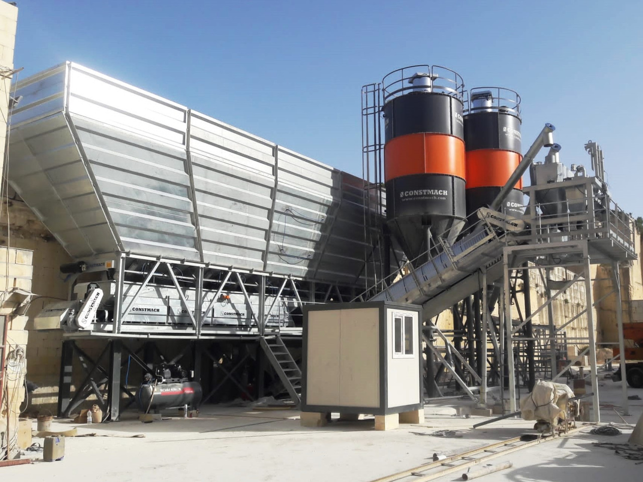 Constmach 100 m³/h Trockenbeton Mischanlage - Planta de hormigón: foto 2 Constmach 100 m³/h Trockenbeton Mischanlage - Planta de hormigón: foto 2