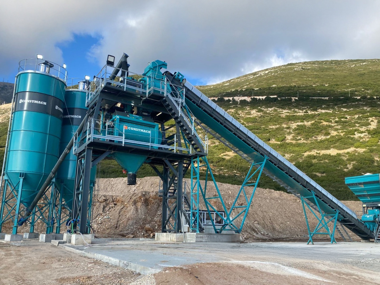 Constmach 120 m³/h Stationary Concrete Batching Plant - Planta de hormigón: foto 1 Constmach 120 m³/h Stationary Concrete Batching Plant - Planta de hormigón: foto 1