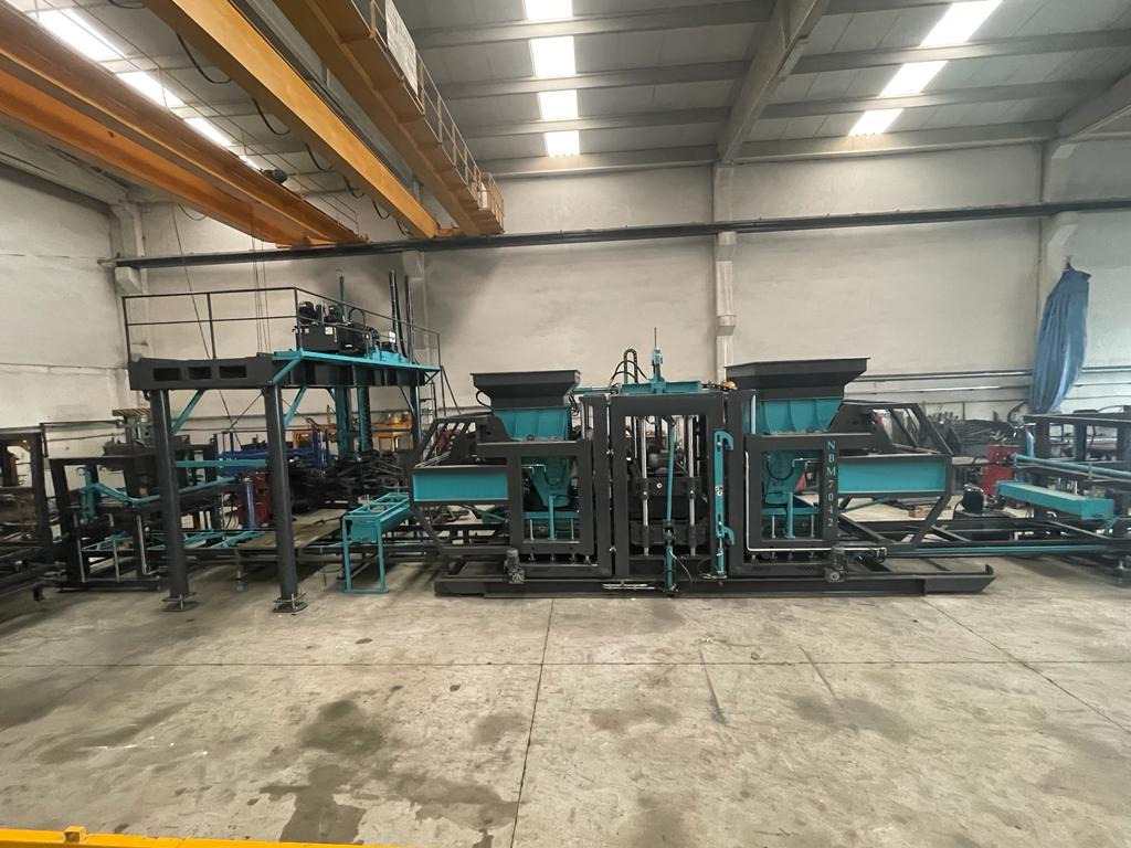 Constmach BS-42 Briquette Making Machine (Concrete Block Making Machine) - Máquina bloquera: foto 1 Constmach BS-42 Briquette Making Machine (Concrete Block Making Machine) - Máquina bloquera: foto 1