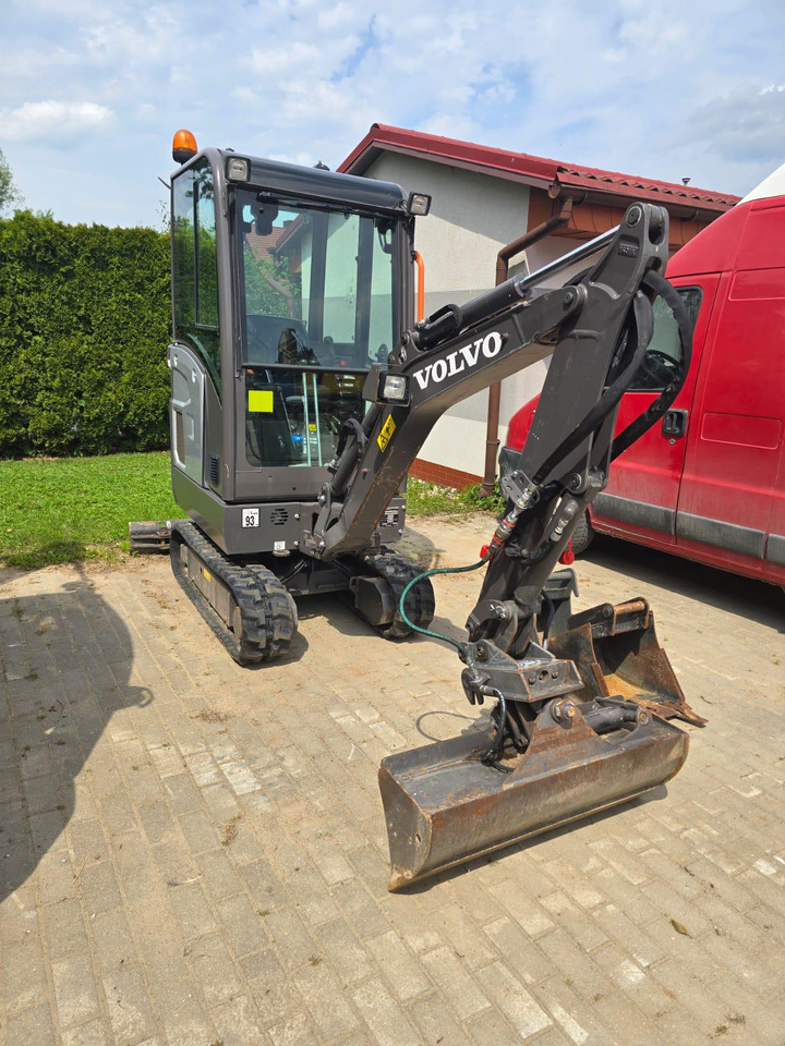 VOLVO EC 18 E - Miniexcavadora: foto 2 VOLVO EC 18 E - Miniexcavadora: foto 2