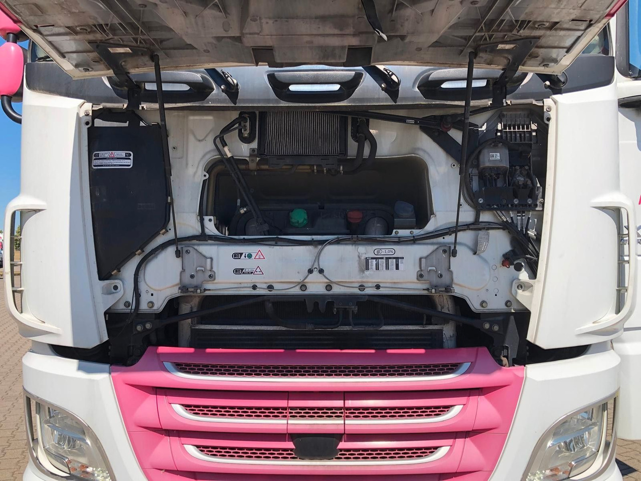 DAF XF460 SSC Liftachse*LBW*AHK*Standkl*Mega - Camión portacontenedore/ Intercambiable: foto 4 DAF XF460 SSC Liftachse*LBW*AHK*Standkl*Mega - Camión portacontenedore/ Intercambiable: foto 4
