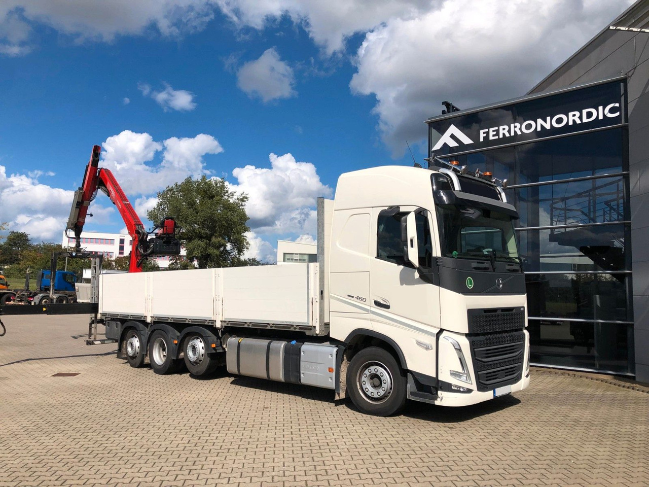 Volvo FH460 8x2 TRIDEM VLA&NLA gelenkt*FASSI F215AS.24 - Camión caja abierta, Camión grúa: foto 5 Volvo FH460 8x2 TRIDEM VLA&NLA gelenkt*FASSI F215AS.24 - Camión caja abierta, Camión grúa: foto 5