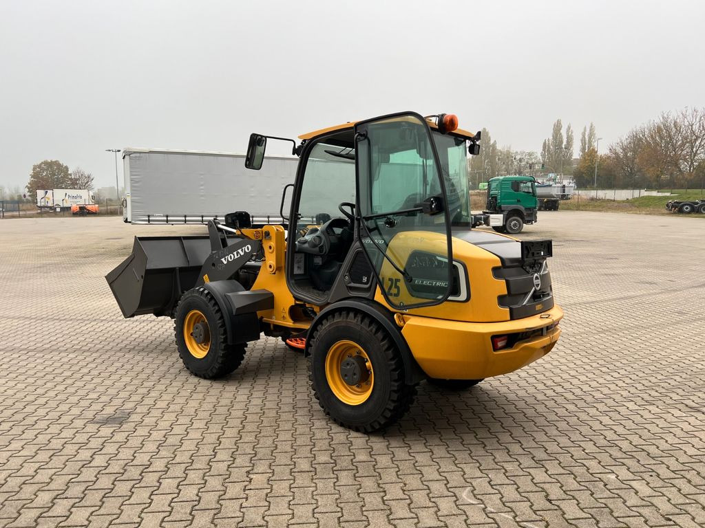 Volvo JL25H Electric *Auch Miete - Cargadora de ruedas: foto 3 Volvo JL25H Electric *Auch Miete - Cargadora de ruedas: foto 3