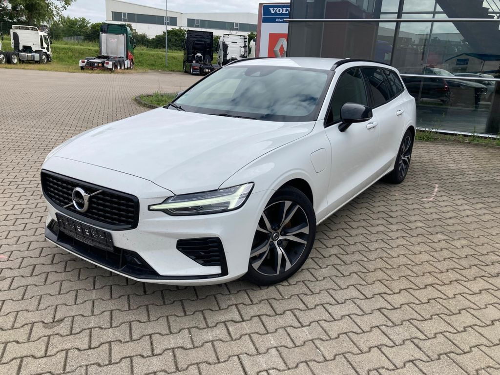 Volvo V60 T6 AWD R-Design Expression Recharge Plug-In Volvo V60 T6 AWD R-Design Expression Recharge Plug-In - Coche familiar: foto 1 Volvo V60 T6 AWD R-Design Expression Recharge Plug-In Volvo V60 T6 AWD R-Design Expression Recharge Plug-In - Coche familiar: foto 1